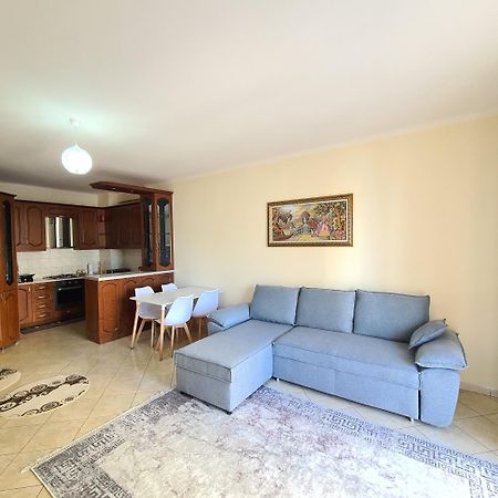 Erin Apartments Vlorë Екстериор снимка