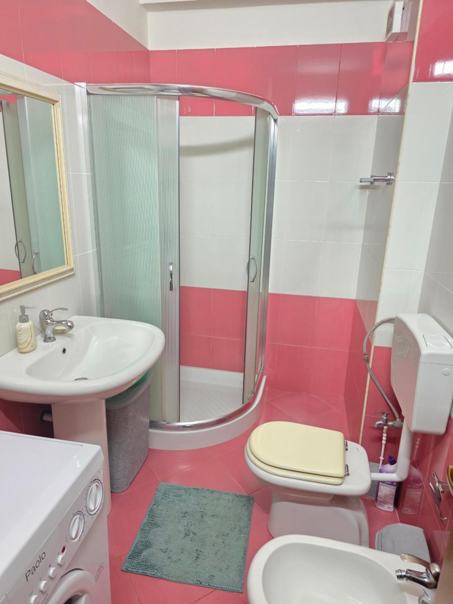 Erin Apartments Vlorë Екстериор снимка
